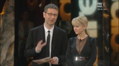 Luciana-Littizzetto-col-personale-strizzato-586x329