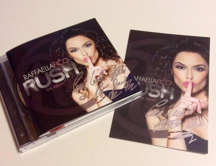 raffaella fico rush autografo